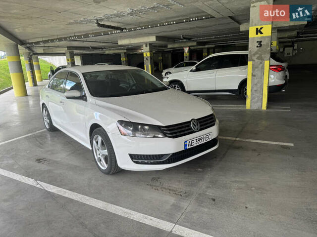 Білий Фольксваген Пассат, об'ємом двигуна 2.5 л та пробігом 250 тис. км за 8700 $, фото 9 на Automoto.ua