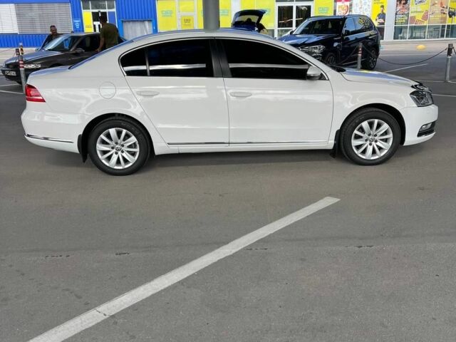 Белый Фольксваген Пассат, объемом двигателя 0 л и пробегом 231 тыс. км за 9999 $, фото 4 на Automoto.ua