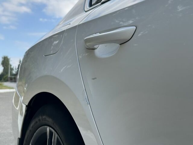 Білий Фольксваген Пассат, об'ємом двигуна 2 л та пробігом 369 тис. км за 10000 $, фото 14 на Automoto.ua