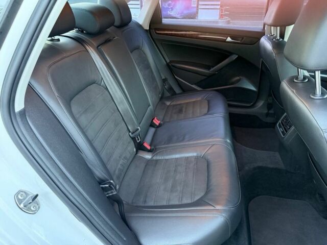 Белый Фольксваген Пассат, объемом двигателя 2 л и пробегом 151 тыс. км за 13200 $, фото 18 на Automoto.ua