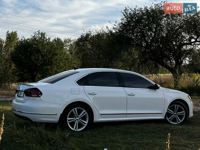 Фольксваген Пассат 2013 в Вышгороде на Automoto.ua Белый Фольксваген Пассат, объемом двигателя 1.97 л и пробегом 102 тыс. км за 14000 $, фото 12 на Automoto.ua