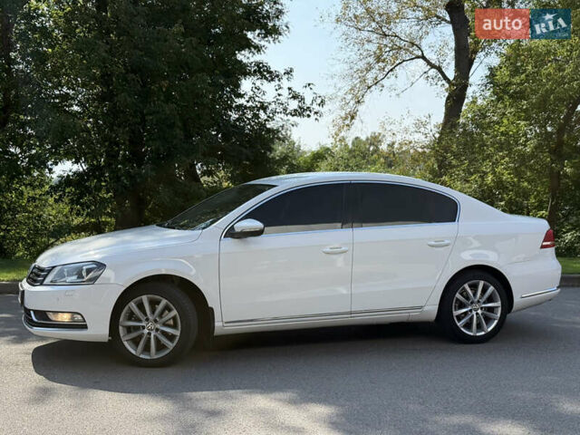 Білий Фольксваген Пассат, об'ємом двигуна 1.8 л та пробігом 210 тис. км за 8900 $, фото 4 на Automoto.ua