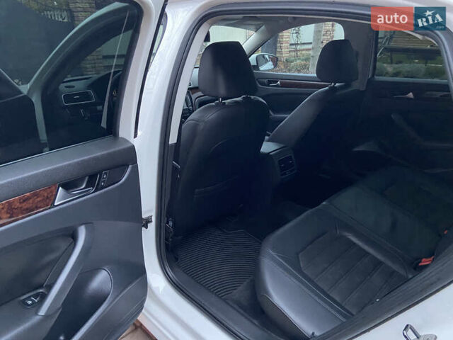 Белый Фольксваген Пассат, объемом двигателя 1.97 л и пробегом 270 тыс. км за 13200 $, фото 20 на Automoto.ua