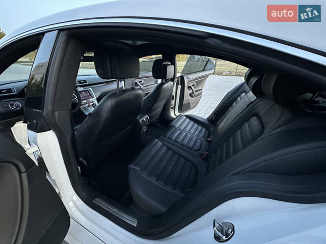 Фольксваген Пассат 2013 в Одессе на Automoto.ua Белый Фольксваген Пассат, объемом двигателя 1.98 л и пробегом 150 тыс. км за 12500 $, фото 38 на Automoto.ua