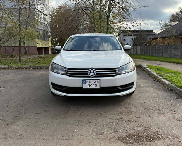Білий Фольксваген Пассат, об'ємом двигуна 2.5 л та пробігом 220 тис. км за 10000 $, фото 6 на Automoto.ua