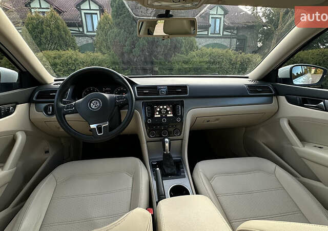 Білий Фольксваген Пассат, об'ємом двигуна 1.8 л та пробігом 153 тис. км за 10000 $, фото 13 на Automoto.ua