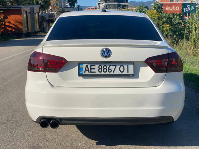 Белый Фольксваген Пассат, объемом двигателя 2.5 л и пробегом 126 тыс. км за 10600 $, фото 9 на Automoto.ua