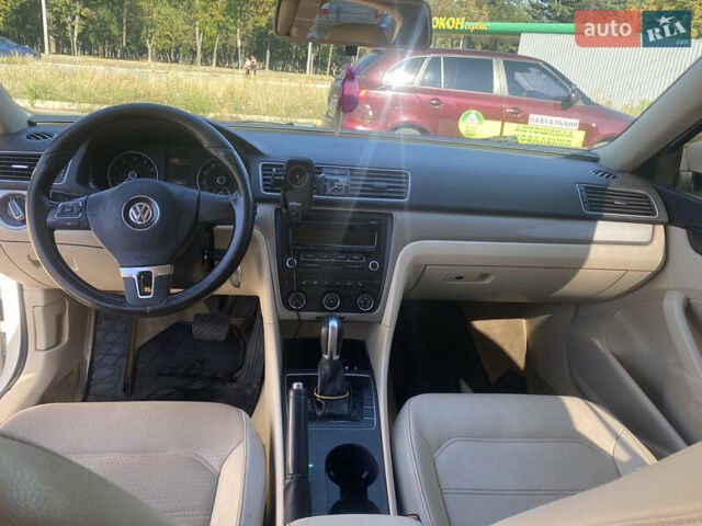 Белый Фольксваген Пассат, объемом двигателя 1.8 л и пробегом 210 тыс. км за 9200 $, фото 7 на Automoto.ua