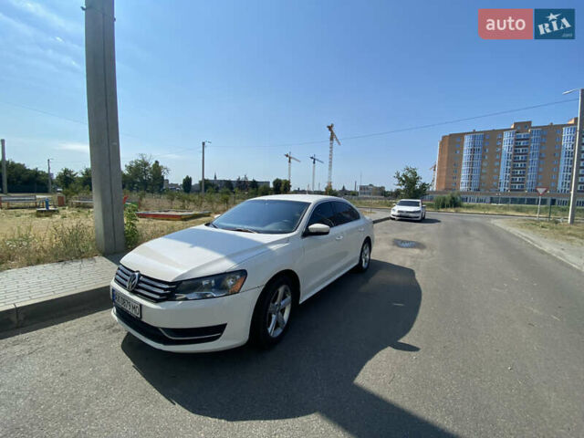 Білий Фольксваген Пассат, об'ємом двигуна 1.8 л та пробігом 160 тис. км за 11500 $, фото 12 на Automoto.ua