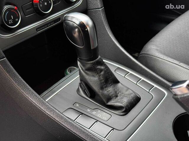 Белый Фольксваген Пассат, объемом двигателя 2.5 л и пробегом 206 тыс. км за 9990 $, фото 18 на Automoto.ua