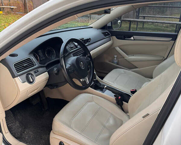 Белый Фольксваген Пассат, объемом двигателя 1.8 л и пробегом 133 тыс. км за 11500 $, фото 7 на Automoto.ua