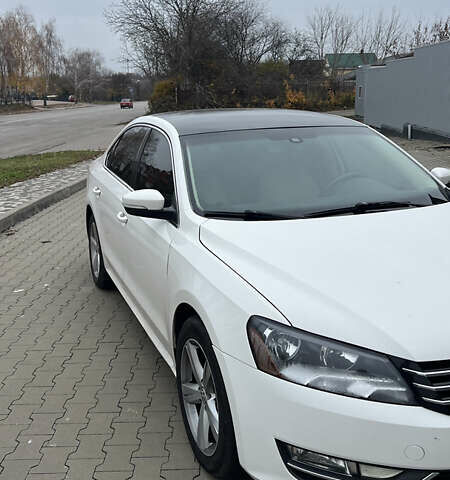 Белый Фольксваген Пассат, объемом двигателя 2.48 л и пробегом 260 тыс. км за 9500 $, фото 7 на Automoto.ua