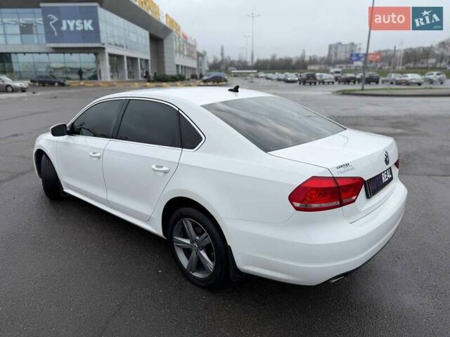 Белый Фольксваген Пассат, объемом двигателя 2.5 л и пробегом 250 тыс. км за 9000 $, фото 4 на Automoto.ua