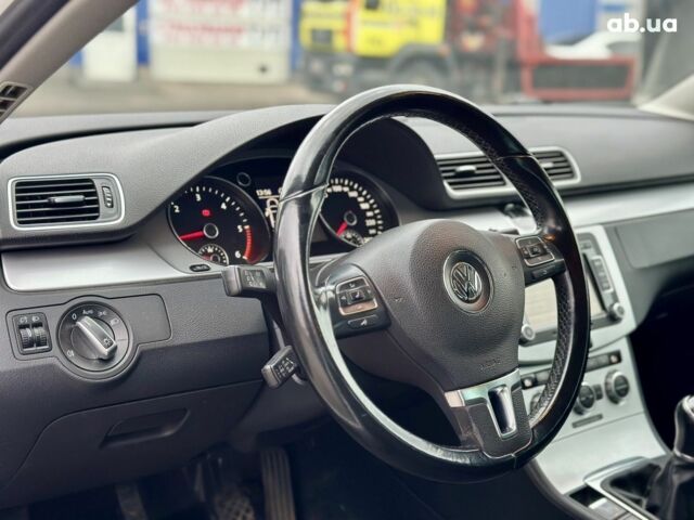Белый Фольксваген Пассат, объемом двигателя 1.6 л и пробегом 194 тыс. км за 11400 $, фото 9 на Automoto.ua