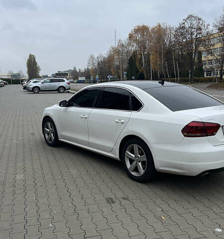 Белый Фольксваген Пассат, объемом двигателя 2.48 л и пробегом 260 тыс. км за 9500 $, фото 3 на Automoto.ua