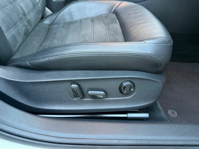 Белый Фольксваген Пассат, объемом двигателя 2 л и пробегом 154 тыс. км за 13200 $, фото 17 на Automoto.ua