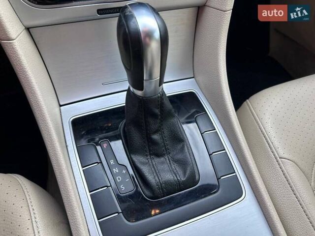 Білий Фольксваген Пассат, об'ємом двигуна 2.5 л та пробігом 158 тис. км за 11290 $, фото 21 на Automoto.ua