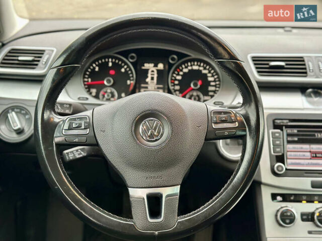 Фольксваген Пассат 2013 в Киеве на Automoto.ua Белый Фольксваген Пассат, объемом двигателя 1.6 л и пробегом 194 тыс. км за 11400 $, фото 12 на Automoto.ua