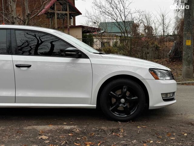 Белый Фольксваген Пассат, объемом двигателя 2.5 л и пробегом 206 тыс. км за 9990 $, фото 3 на Automoto.ua