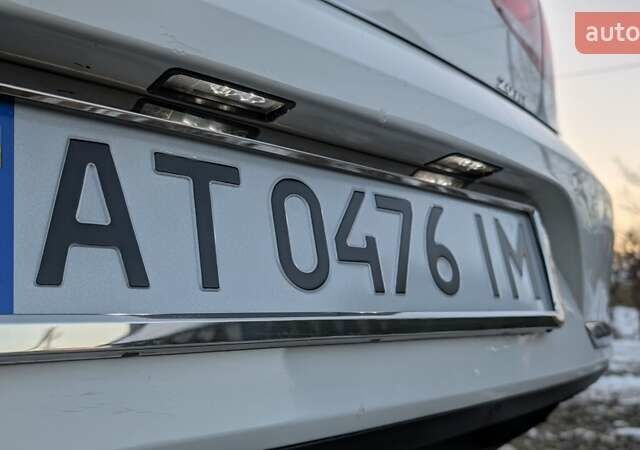 Белый Фольксваген Пассат, объемом двигателя 2 л и пробегом 342 тыс. км за 9700 $, фото 47 на Automoto.ua