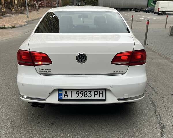 Белый Фольксваген Пассат, объемом двигателя 1.97 л и пробегом 201 тыс. км за 11900 $, фото 4 на Automoto.ua