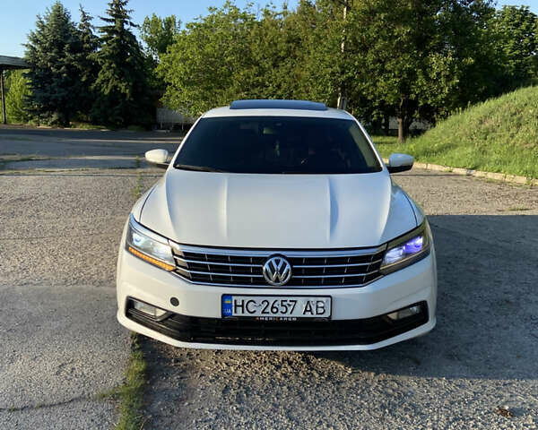 Белый Фольксваген Пассат, объемом двигателя 1.97 л и пробегом 304 тыс. км за 11400 $, фото 23 на Automoto.ua