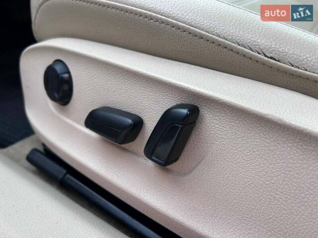 Білий Фольксваген Пассат, об'ємом двигуна 2.5 л та пробігом 158 тис. км за 11290 $, фото 16 на Automoto.ua