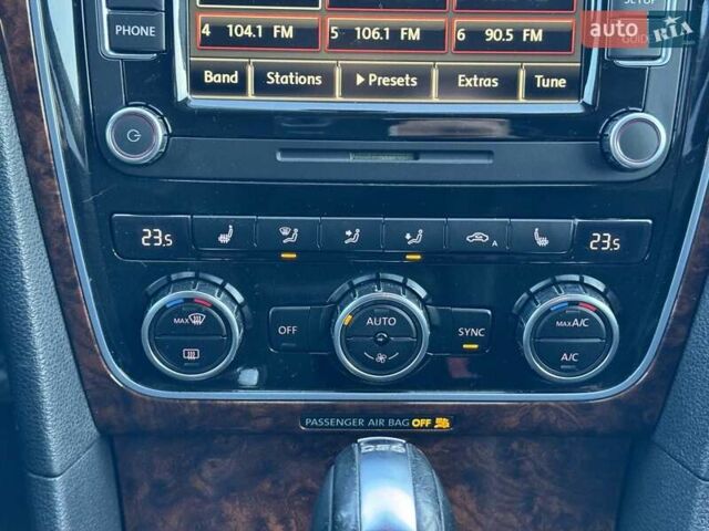 Білий Фольксваген Пассат, об'ємом двигуна 2 л та пробігом 222 тис. км за 14190 $, фото 28 на Automoto.ua