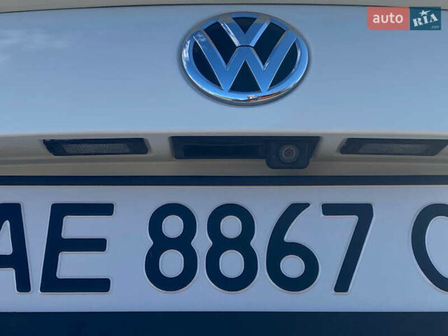 Белый Фольксваген Пассат, объемом двигателя 2.5 л и пробегом 126 тыс. км за 10600 $, фото 21 на Automoto.ua