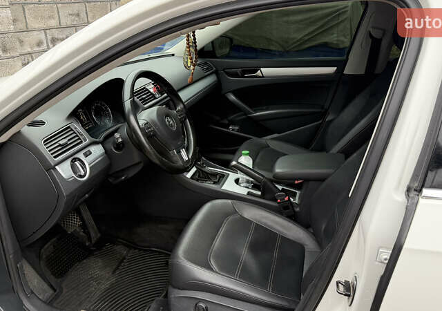 Білий Фольксваген Пассат, об'ємом двигуна 1.97 л та пробігом 118 тис. км за 12500 $, фото 7 на Automoto.ua