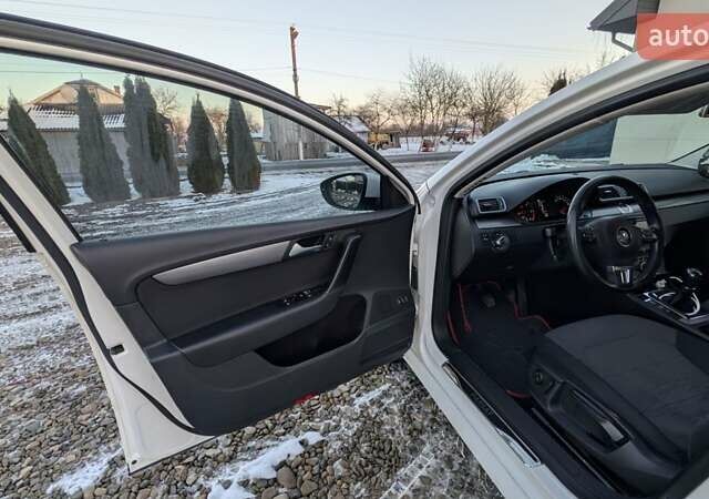 Белый Фольксваген Пассат, объемом двигателя 2 л и пробегом 342 тыс. км за 9700 $, фото 48 на Automoto.ua