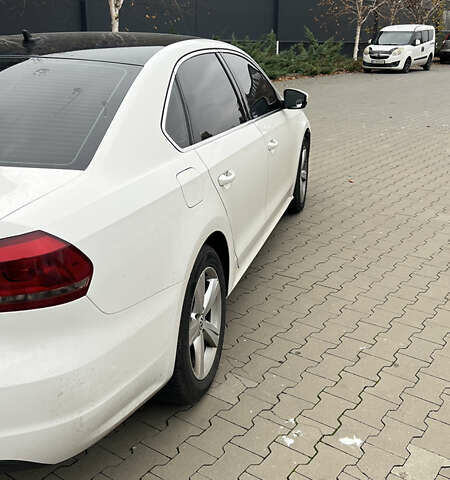 Белый Фольксваген Пассат, объемом двигателя 2.48 л и пробегом 260 тыс. км за 9500 $, фото 5 на Automoto.ua