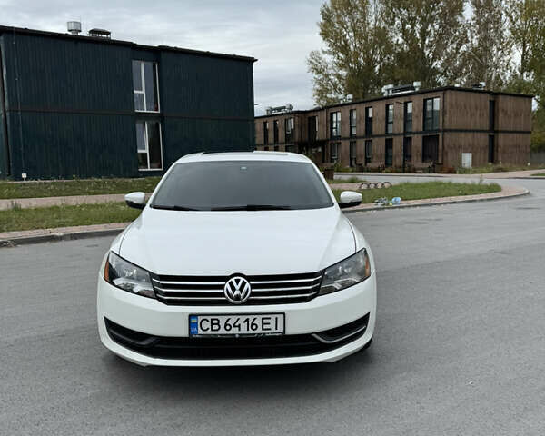 Белый Фольксваген Пассат, объемом двигателя 1.8 л и пробегом 211 тыс. км за 9800 $, фото 1 на Automoto.ua