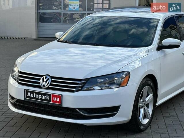 Білий Фольксваген Пассат, об'ємом двигуна 2.5 л та пробігом 159 тис. км за 10990 $, фото 7 на Automoto.ua