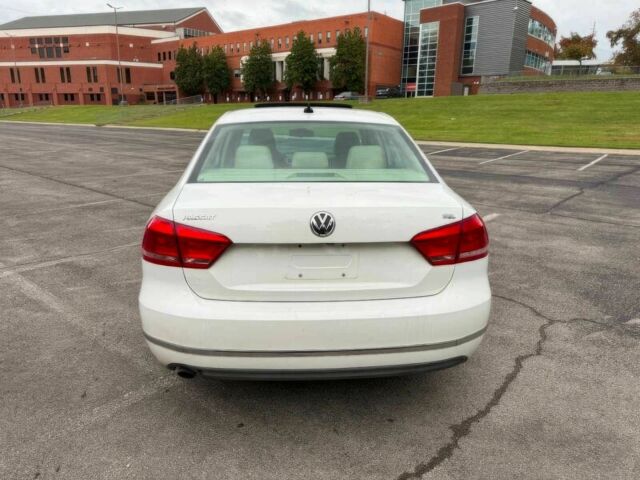 Белый Фольксваген Пассат, объемом двигателя 2.5 л и пробегом 90 тыс. км за 3900 $, фото 6 на Automoto.ua