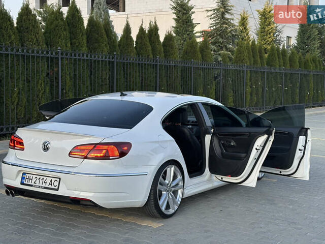 Фольксваген Пассат 2013 в Одессе на Automoto.ua Белый Фольксваген Пассат, объемом двигателя 1.98 л и пробегом 150 тыс. км за 12500 $, фото 31 на Automoto.ua