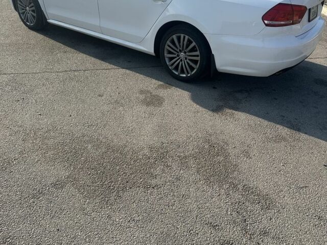 Белый Фольксваген Пассат, объемом двигателя 2 л и пробегом 342 тыс. км за 10000 $, фото 3 на Automoto.ua