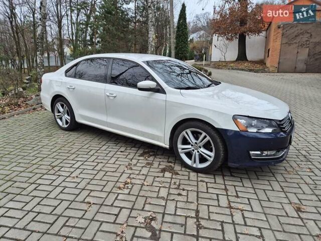 Белый Фольксваген Пассат, объемом двигателя 2.5 л и пробегом 250 тыс. км за 8000 $, фото 8 на Automoto.ua