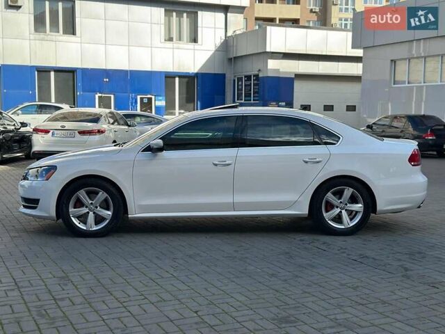 Білий Фольксваген Пассат, об'ємом двигуна 2.5 л та пробігом 159 тис. км за 10990 $, фото 9 на Automoto.ua