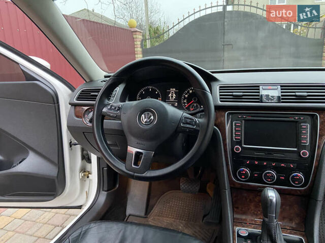 Белый Фольксваген Пассат, объемом двигателя 1.97 л и пробегом 270 тыс. км за 13200 $, фото 34 на Automoto.ua