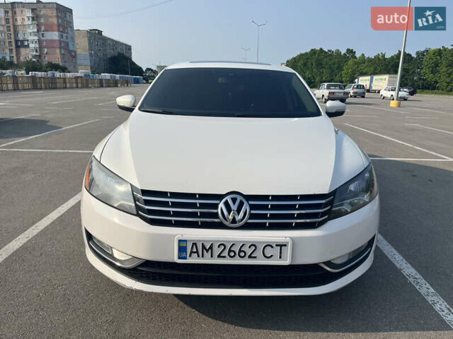 Білий Фольксваген Пассат, об'ємом двигуна 2 л та пробігом 324 тис. км за 10900 $, фото 1 на Automoto.ua