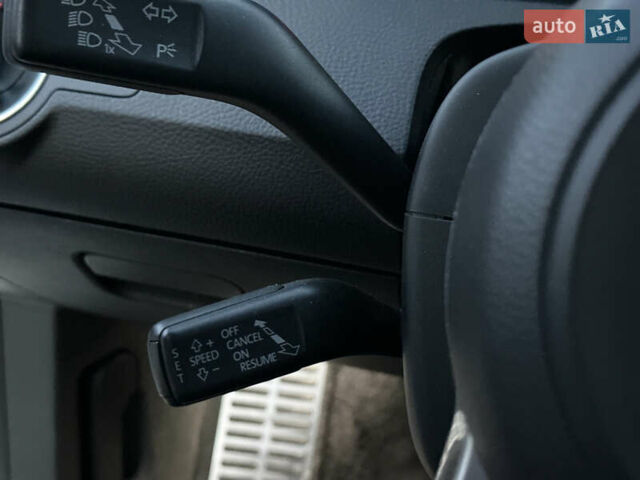 Фольксваген Пассат 2013 в Одессе на Automoto.ua Белый Фольксваген Пассат, объемом двигателя 1.98 л и пробегом 150 тыс. км за 12500 $, фото 56 на Automoto.ua