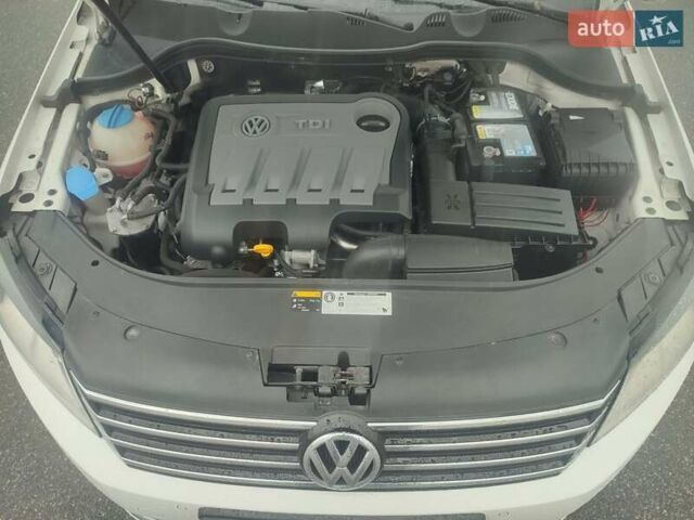 Белый Фольксваген Пассат, объемом двигателя 2 л и пробегом 203 тыс. км за 11200 $, фото 10 на Automoto.ua