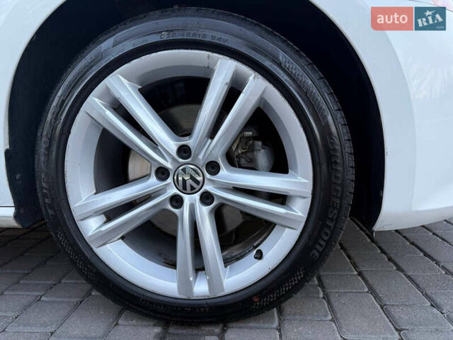 Белый Фольксваген Пассат, объемом двигателя 2 л и пробегом 154 тыс. км за 13200 $, фото 16 на Automoto.ua