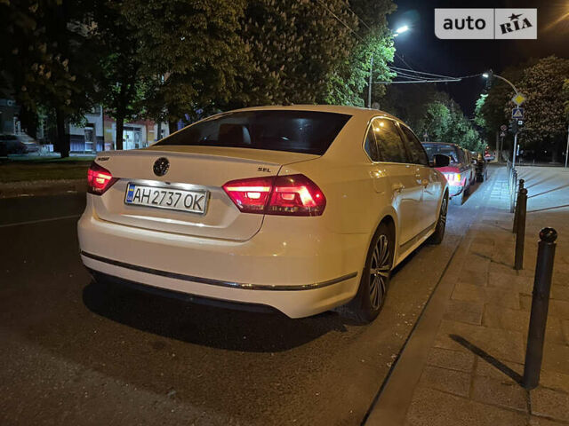 Білий Фольксваген Пассат, об'ємом двигуна 2.5 л та пробігом 197 тис. км за 10800 $, фото 2 на Automoto.ua