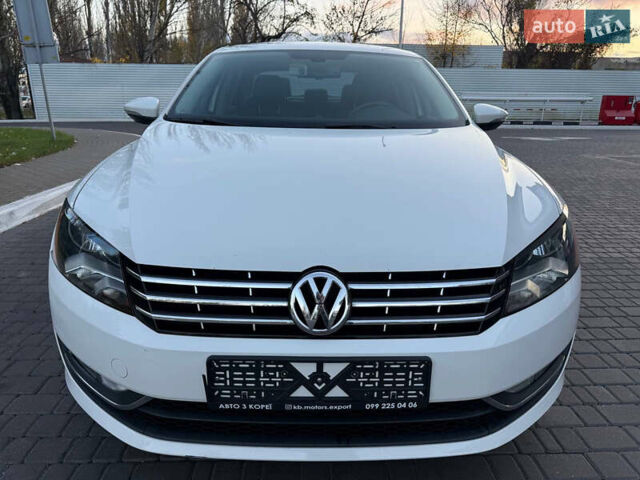 Белый Фольксваген Пассат, объемом двигателя 2 л и пробегом 154 тыс. км за 13200 $, фото 15 на Automoto.ua