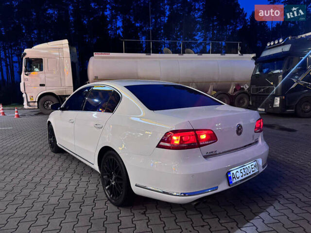 Белый Фольксваген Пассат, объемом двигателя 2 л и пробегом 230 тыс. км за 9400 $, фото 3 на Automoto.ua