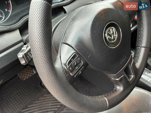 Білий Фольксваген Пассат, об'ємом двигуна 2.5 л та пробігом 206 тис. км за 9990 $, фото 20 на Automoto.ua