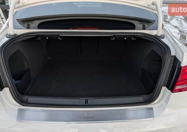 Белый Фольксваген Пассат, объемом двигателя 2 л и пробегом 342 тыс. км за 9700 $, фото 60 на Automoto.ua