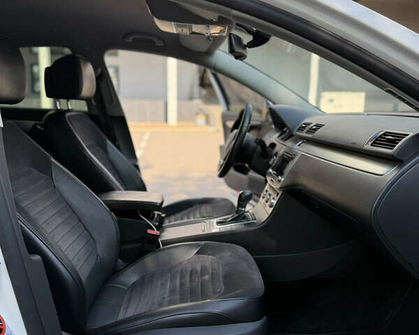 Білий Фольксваген Пассат, об'ємом двигуна 1.8 л та пробігом 210 тис. км за 8900 $, фото 28 на Automoto.ua